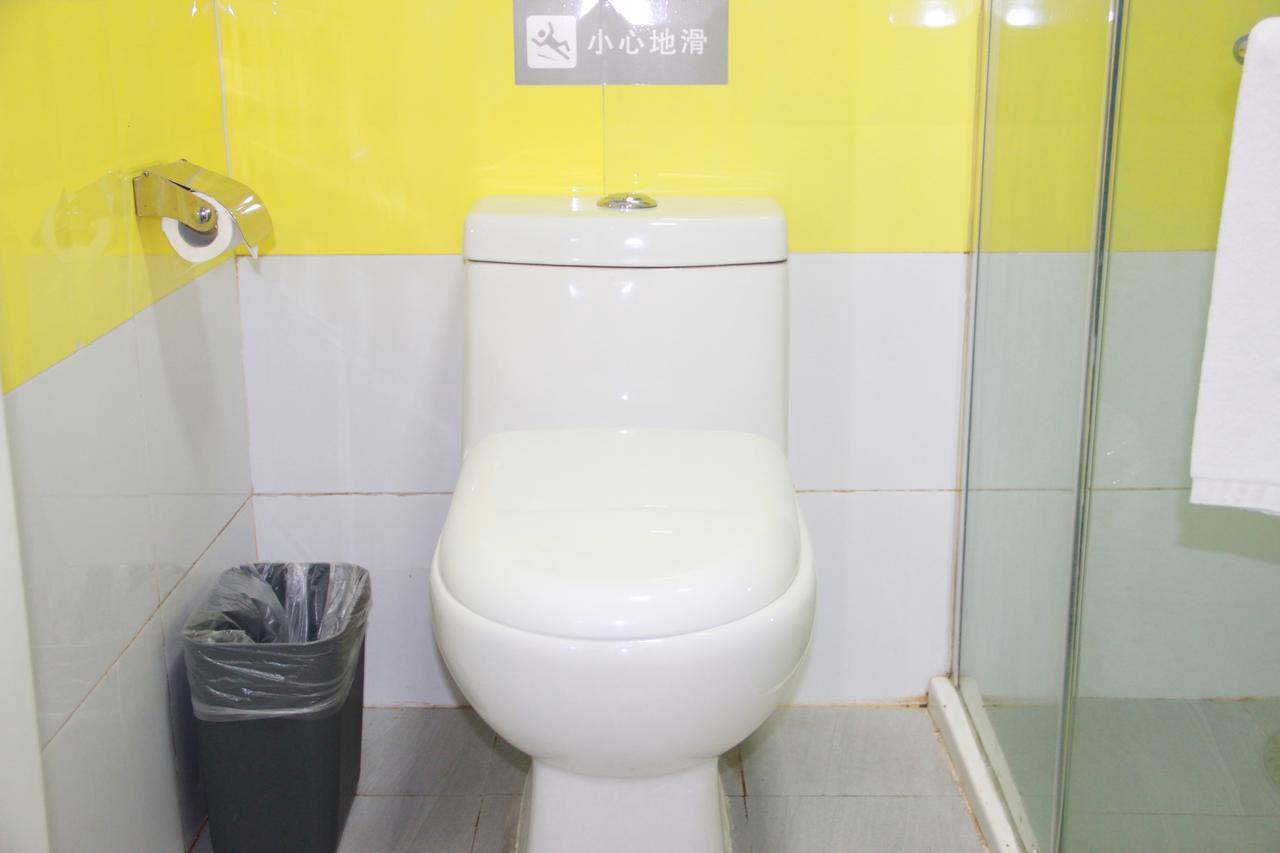 7Days Inn Chengdu North Railway Station No.2 Экстерьер фото
